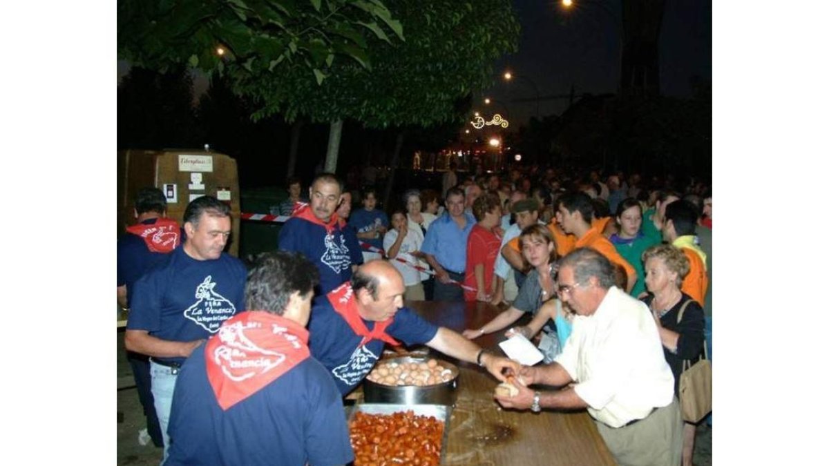 Las peñas son una parte esencial de las fiestas.