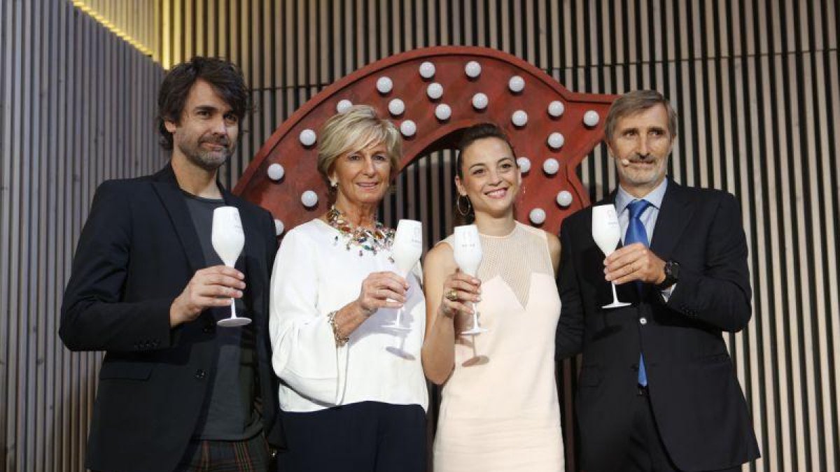 Presentación de la campaña anual de Codorníu, con la presencia de la cantante Leonor Watling.