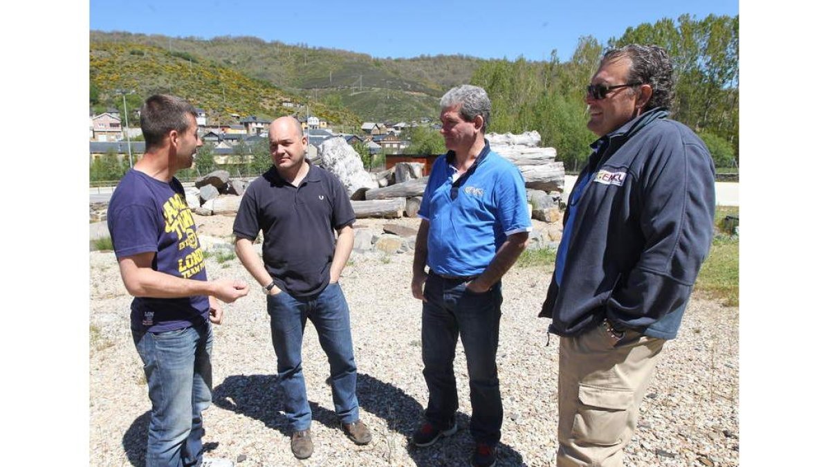 Responsables de la Federación, ayer en el circuito.