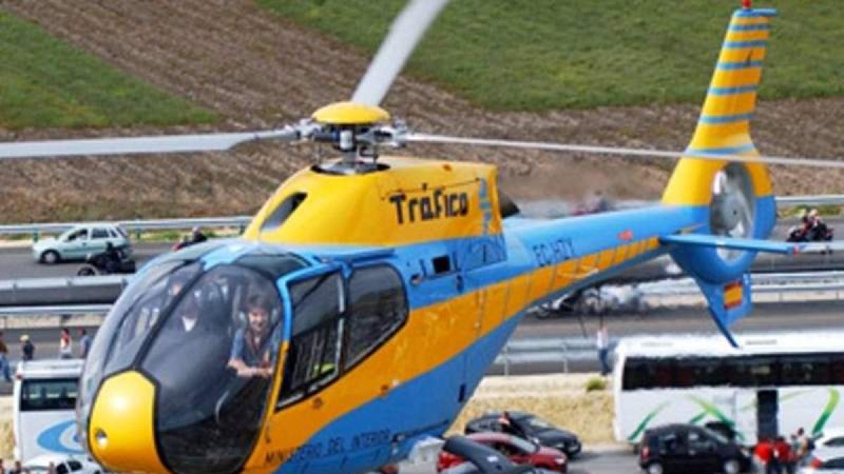 Helicóptero de la DGT en una imagen de archivo.