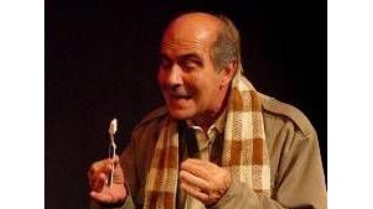 Imagen de Jorge Ricci en un momento de la representación de la obra