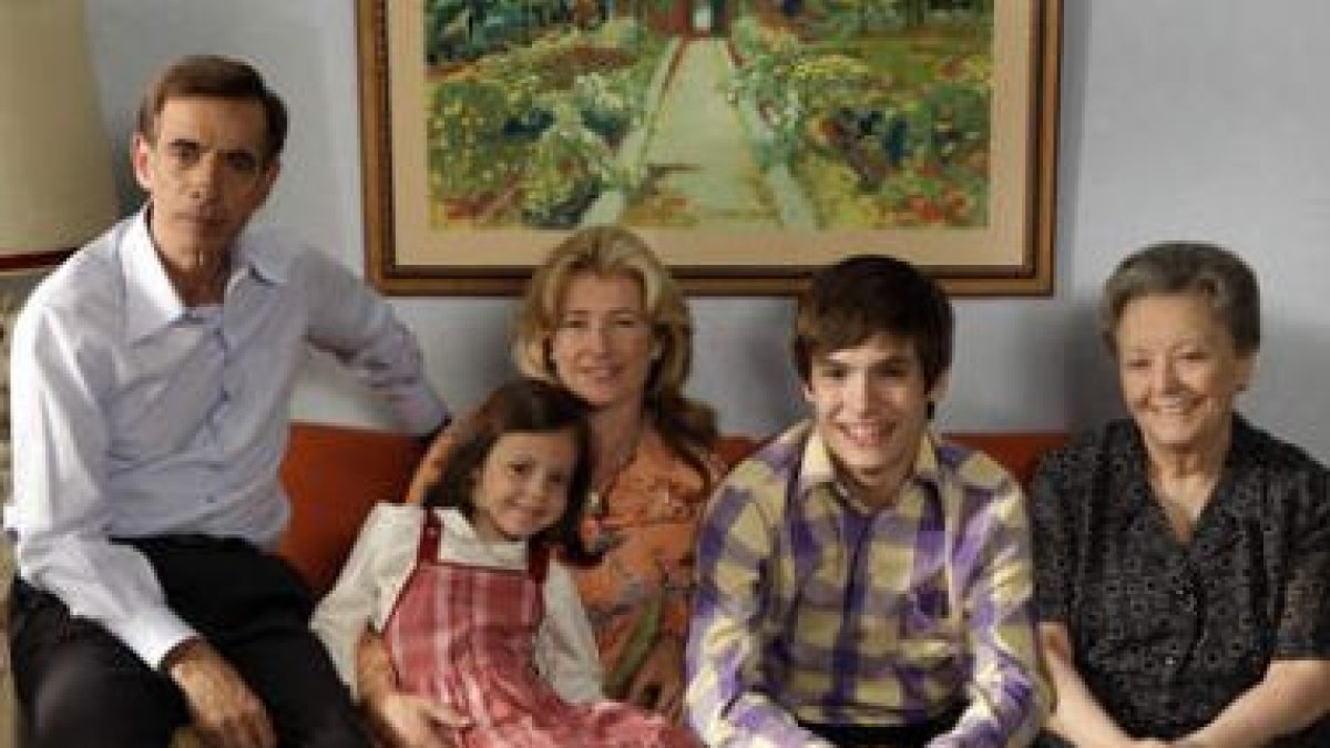 Imagen de parte de los protagonistas de la serie de La 1 'Cuéntame'.