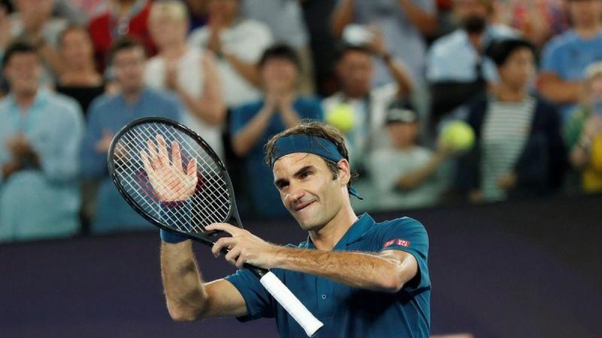 Roger Federer celebra su victoria ante Taylor Fritz.
