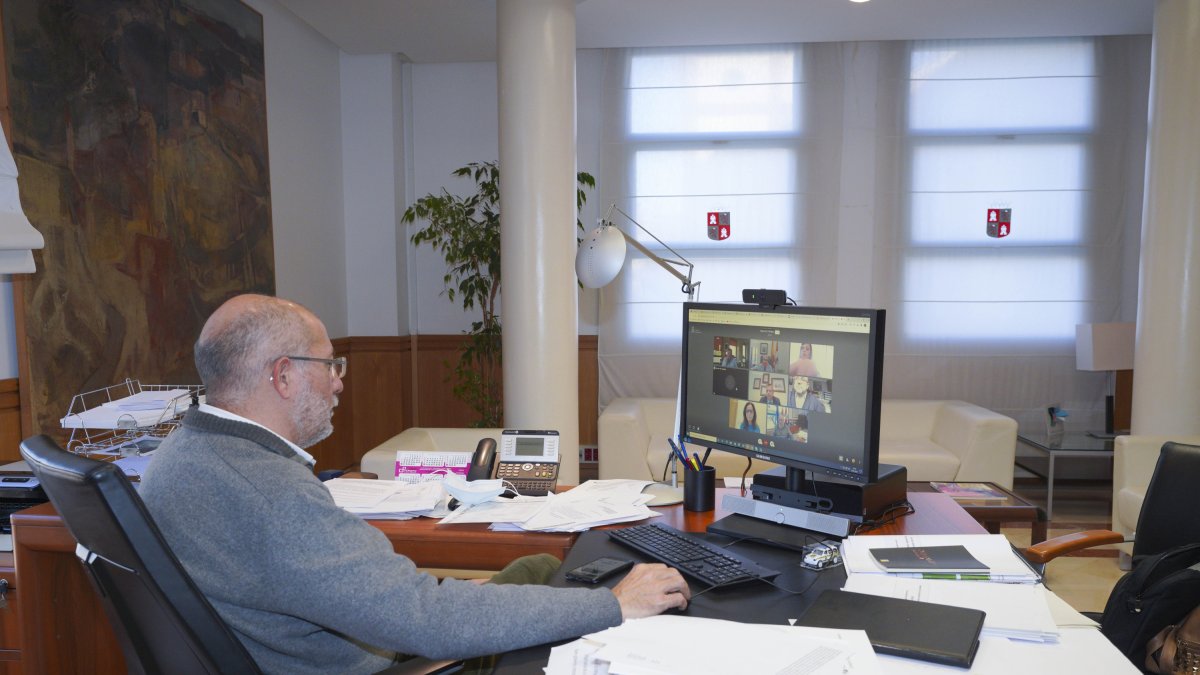Igea, durante la reunión mantenida esta tarde. JCYL