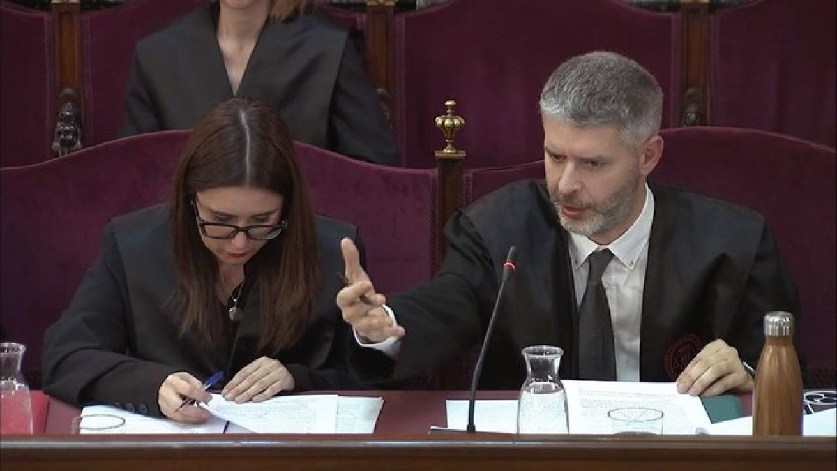 El abogado de Junqueras,  Andreu Van den Eynde, en el Supremo.
