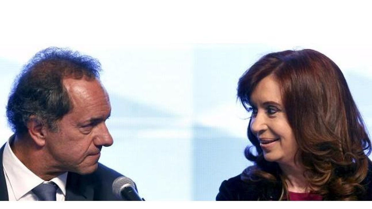 El candidato presidencial, Daniel Scioli, y su mentora, la presidenta Cristina Fernandez de Kirchner.
