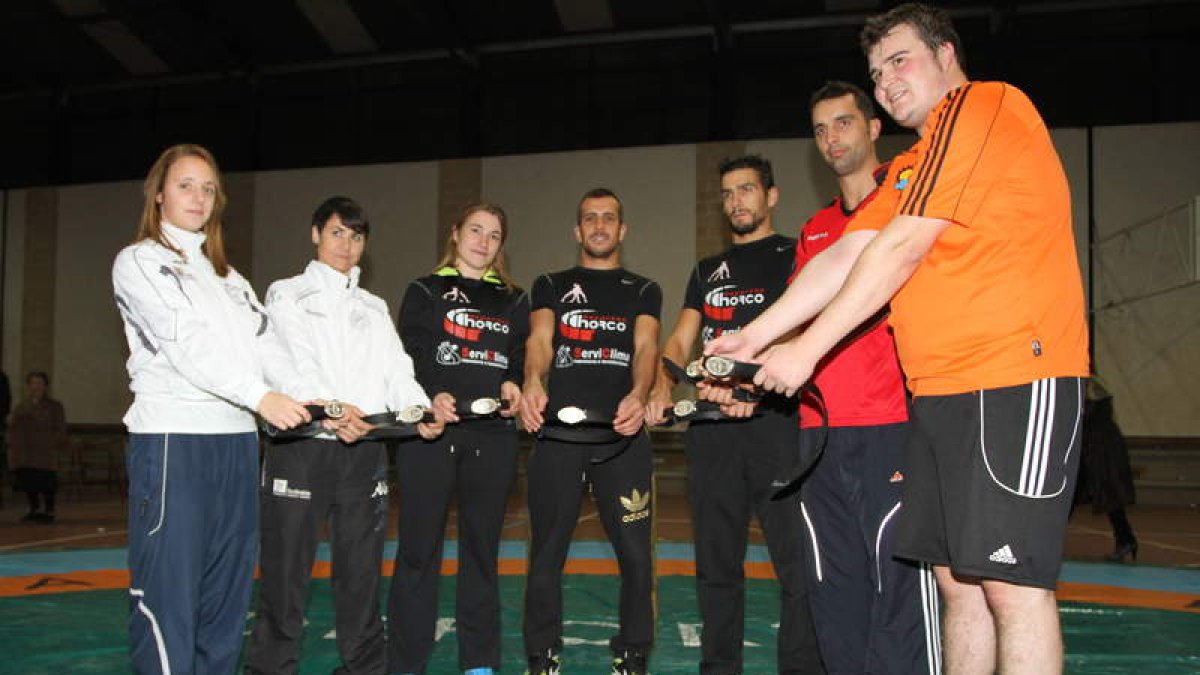 Los campeones del Provincial pretenden retener hoy sus título en Matallana de Torío.