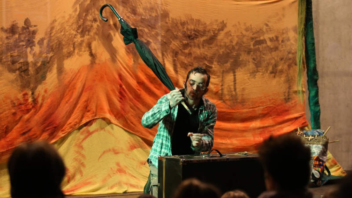 Representación teatral con la que se clausuraron las Jornadas de Solidaridad.