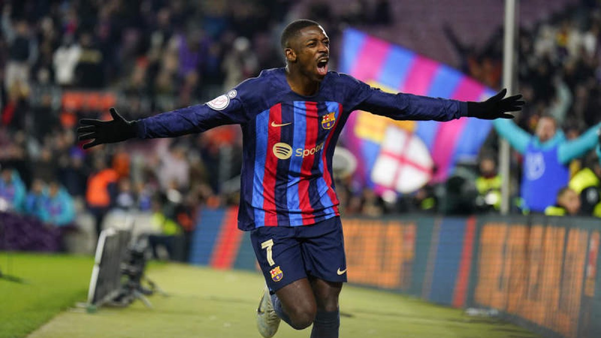 Dembélé celebra su gol a la Real Sociedad, el que le dio el pase a las semifinales de la Copa del Rey a los de Xavi Hernández. SIU WU