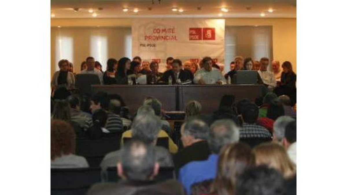 El Comité Provincial socialista se celebró en La Bañeza.