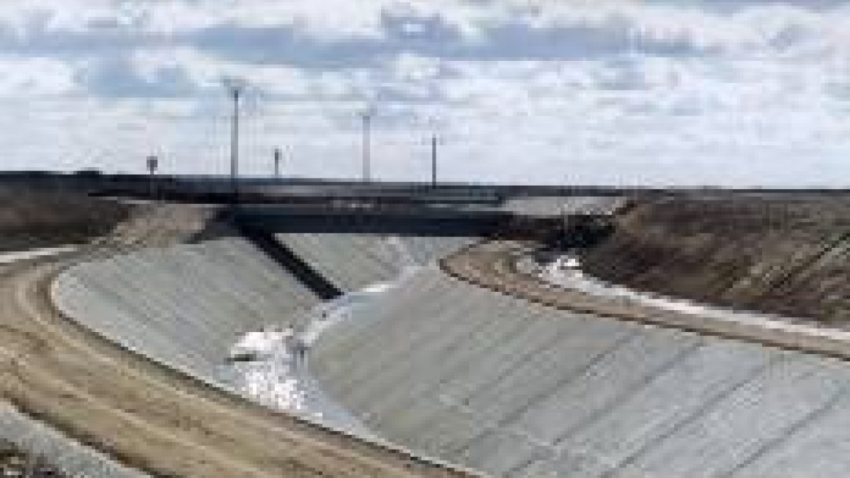 El canal alto de Los Payuelos recibirá 17 millones de euros en el 2007