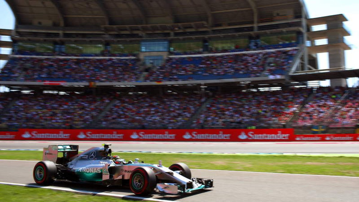 El alemán, Nico Rosberg, marcó el mejor tiempo ante sus paisanos.