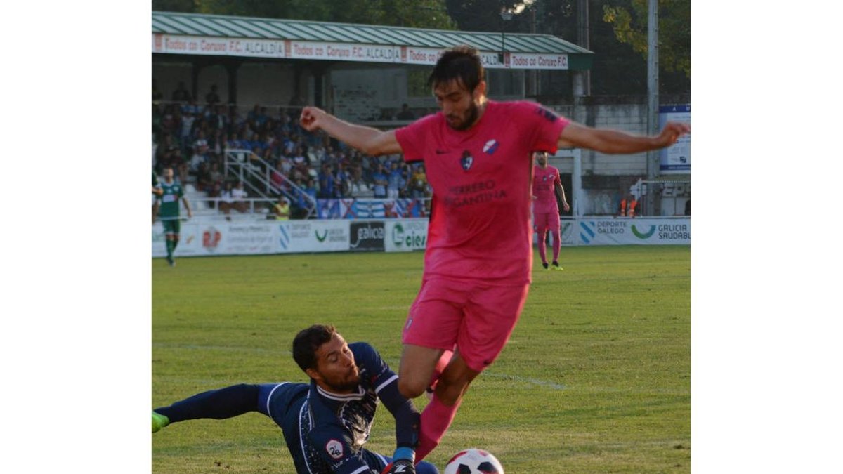 La Deportiva logró derrotar al Coruxo en el partido de la primera vuelta en O Vao. DL
