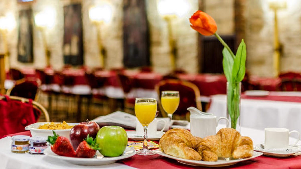 El desayuno debe incluir lácteos, cereales y frutas. DL