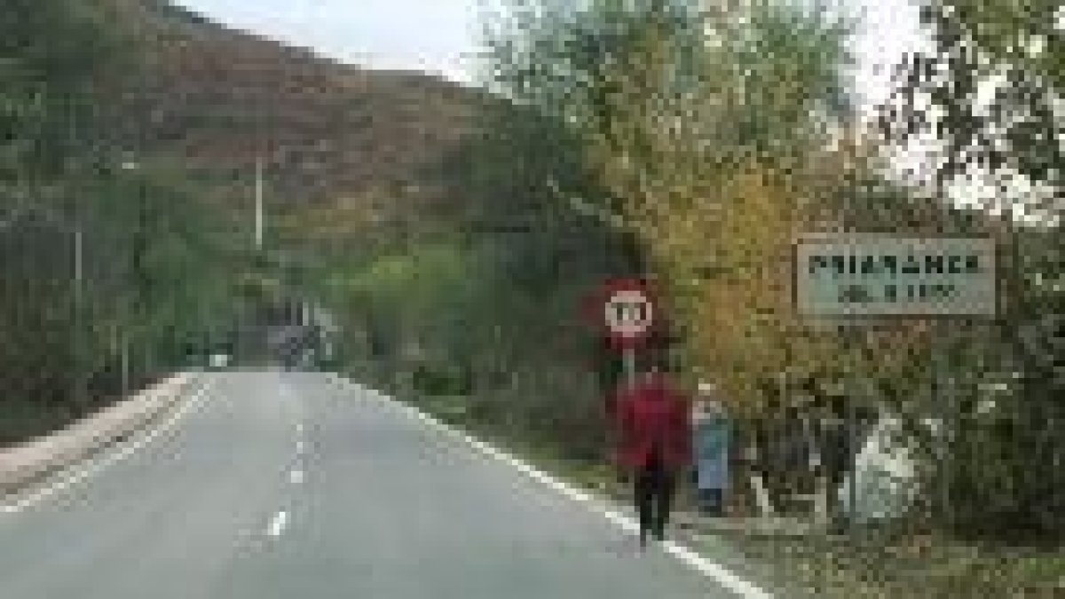 Los vecinos de Priaranza se manifestarán el 18 de septiembre