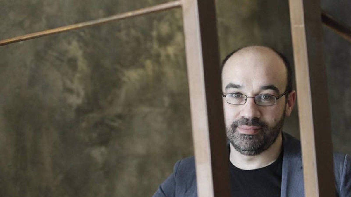 El escritor Alberto Olmos