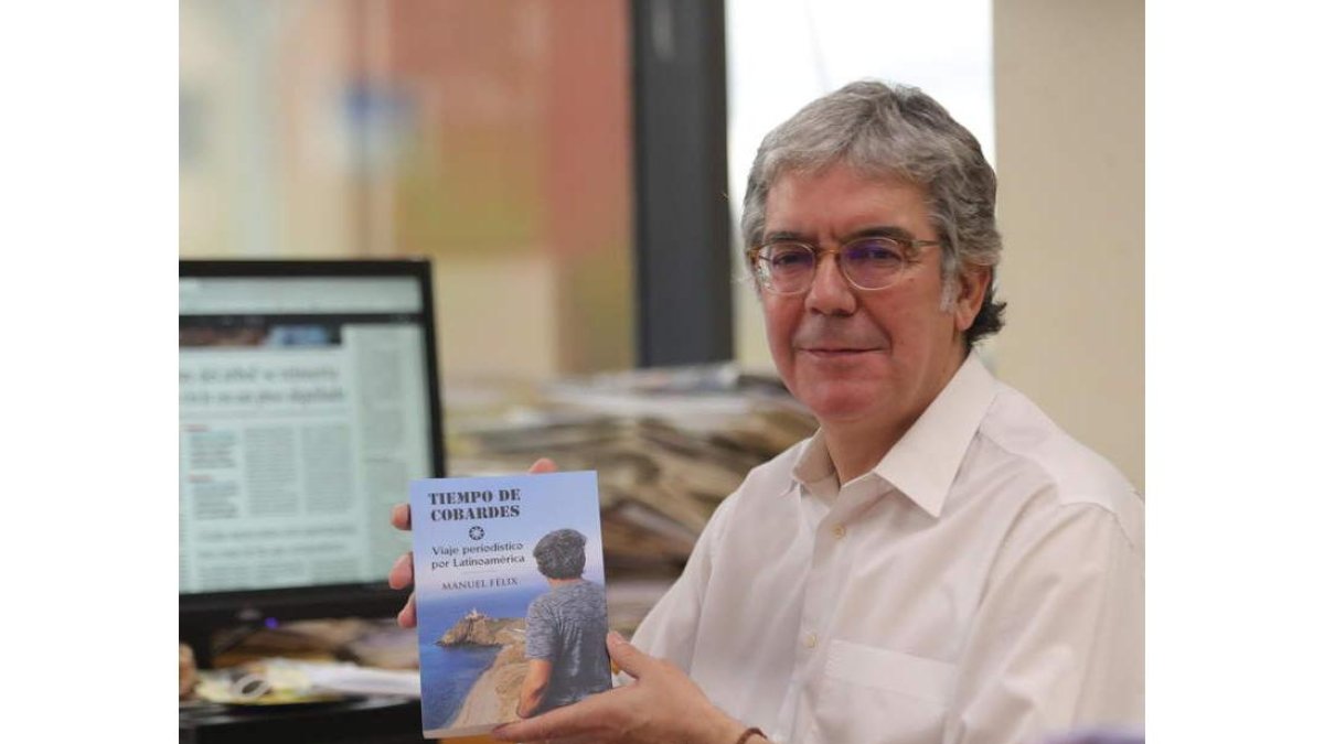 El periodista publica su primer libro, Tiempo de cobardes. L. DE LA MATA
