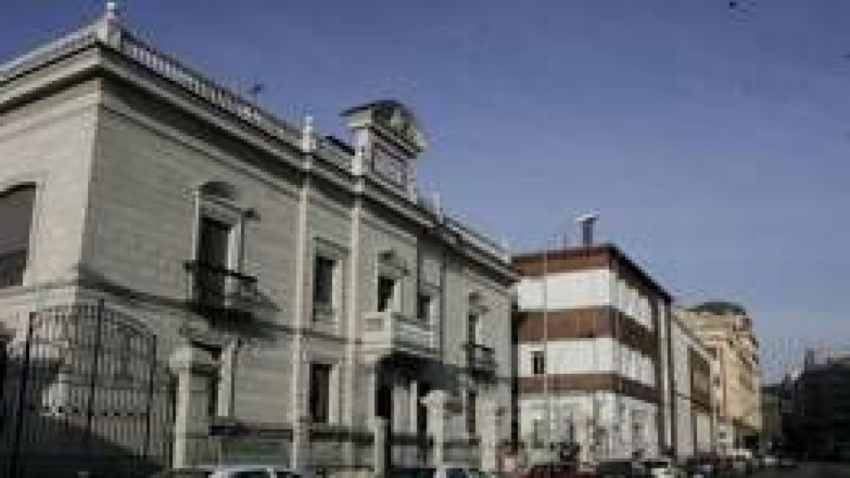 guración oficial y mañana se abre al público