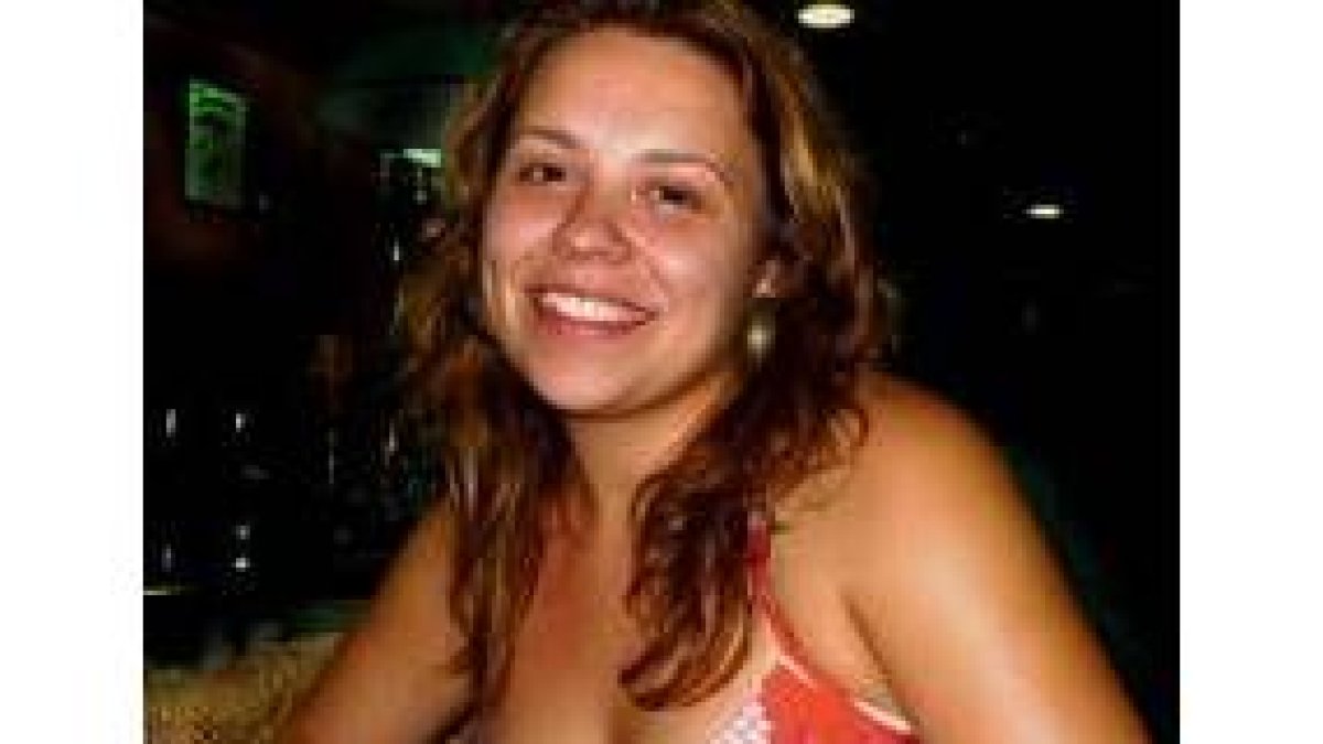 Raquel Díaz Rebollo posa en un café de la ciudad