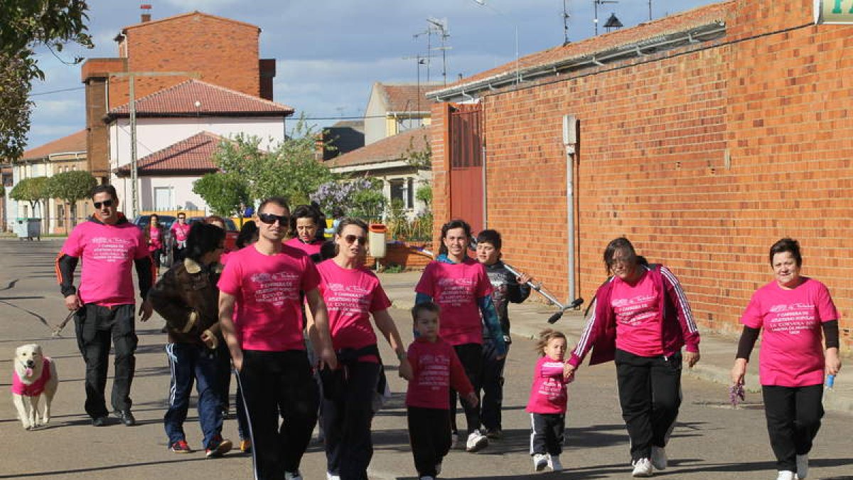 Imagen de la andarina previa a la carrera popular.