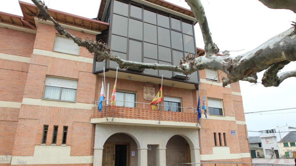 Los alimentos deben depositarse en el Ayuntamiento.