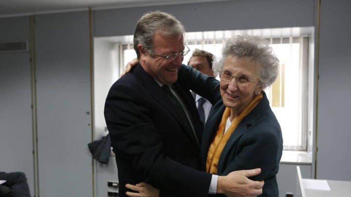 Margarita Moráis junto al alcalde