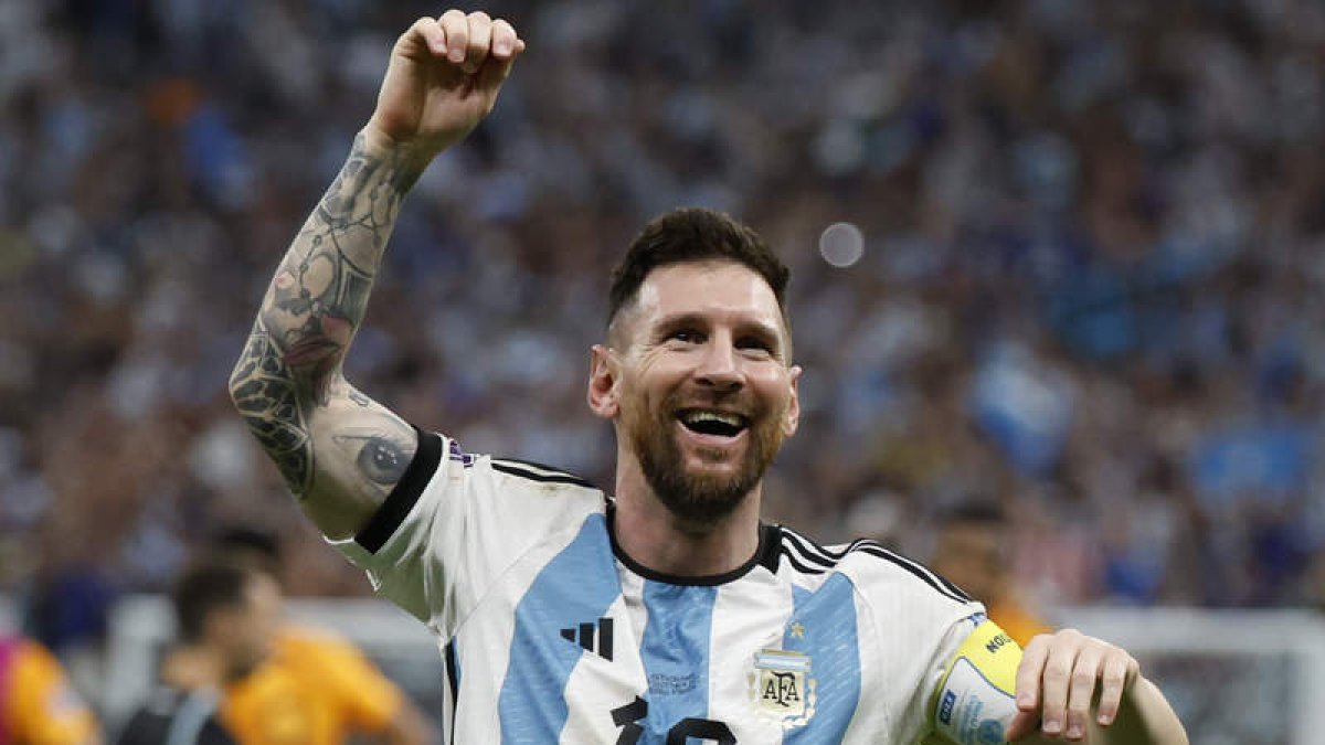 Leo Messi quiere levantar la copa en el que parece será su último mundial como jugador. JJ GUILLÉN