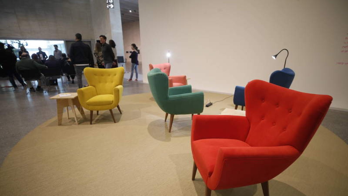 El salón o espacio social que estrena el museo para charlar, reunirse o trabajar. RAMIRO