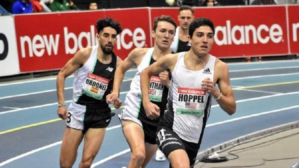 Saúl Ordóñez, a la izquierda, regresó a la competición con sensaciones positivas y un quinto puesto. DL