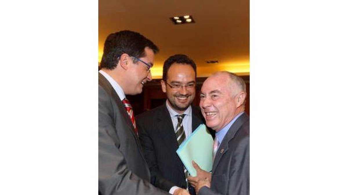 Óscar López y Antonio Hernando, ayer en Valladolid.