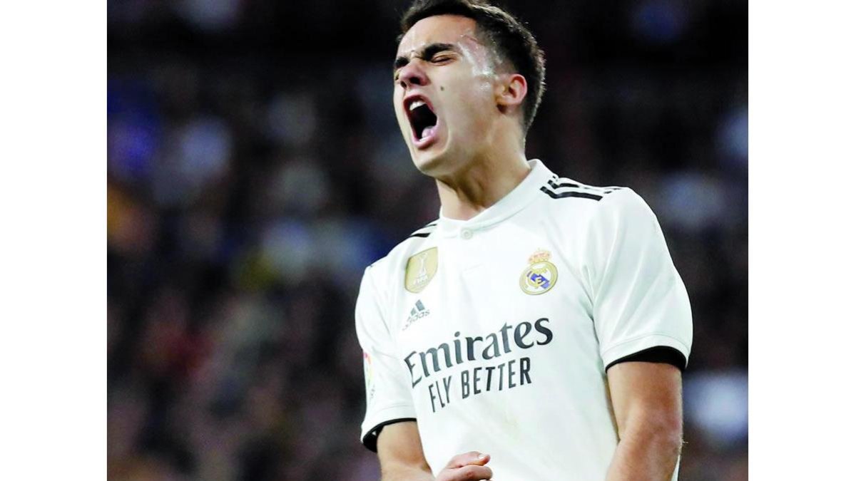 Reguilón es uno de los pocos jugadores del Madrid que están rindiendo a gran vivel.