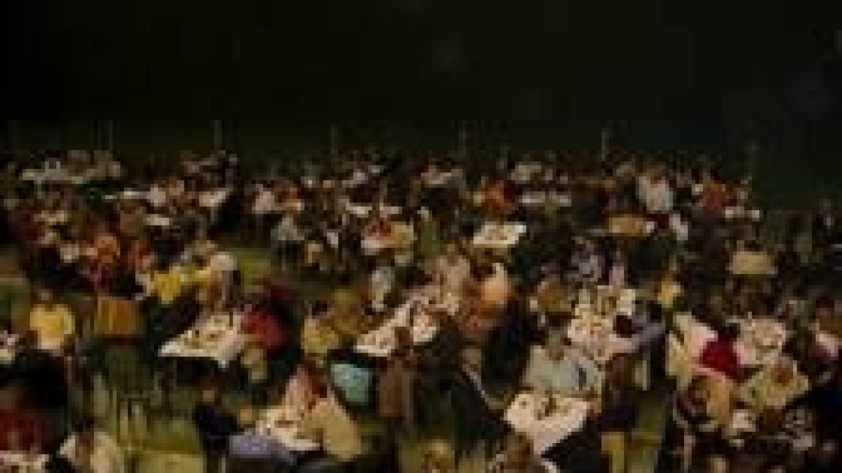 Los socios de La Venatoria disfrutan del magosto