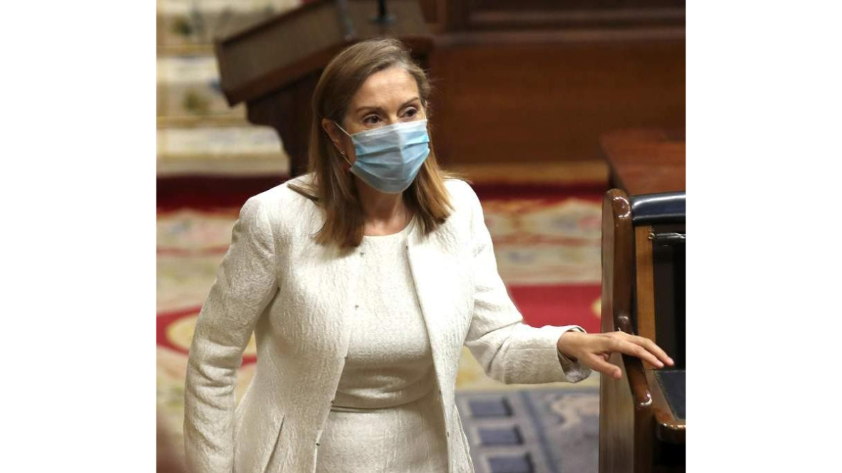 Ana Pastor, ayer, portavoz del PP en la comisión. KIKO HUESCA
