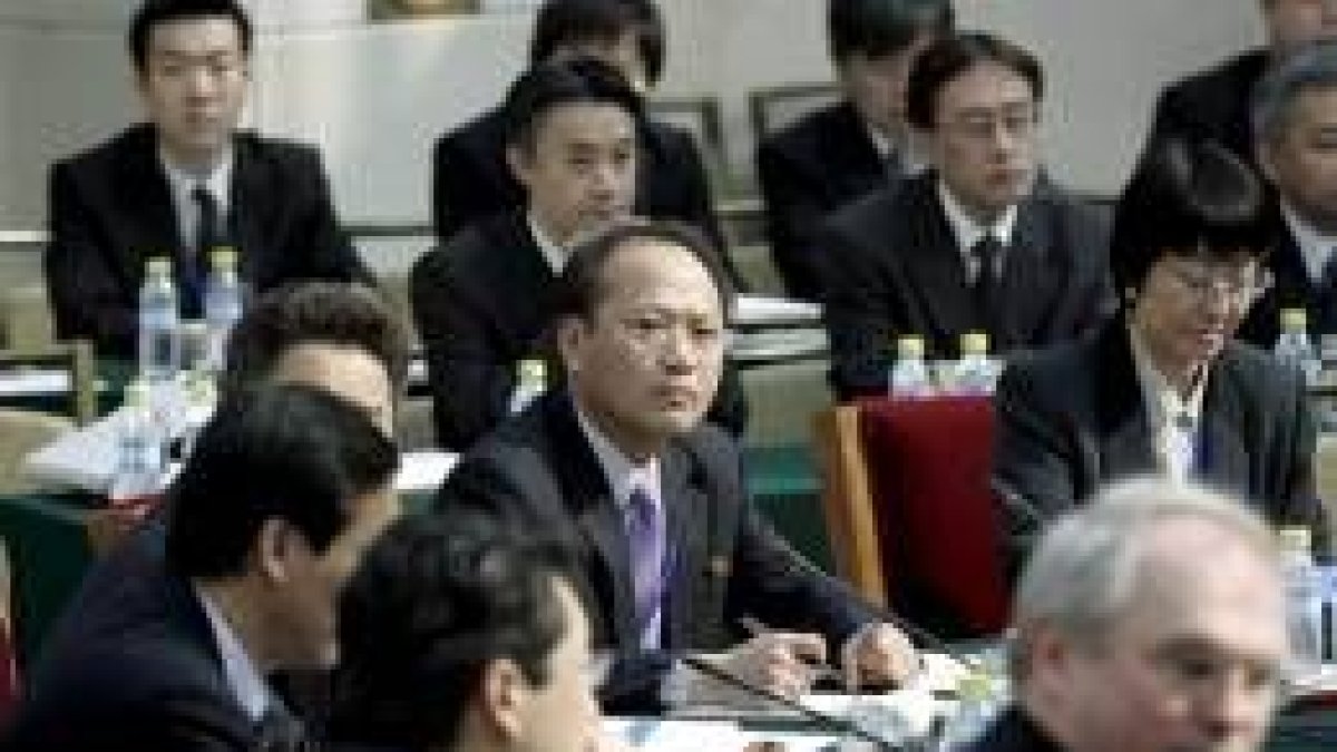 Negociadores de Corea del Norte durante el diálogo para la desnuclearización del país asiático