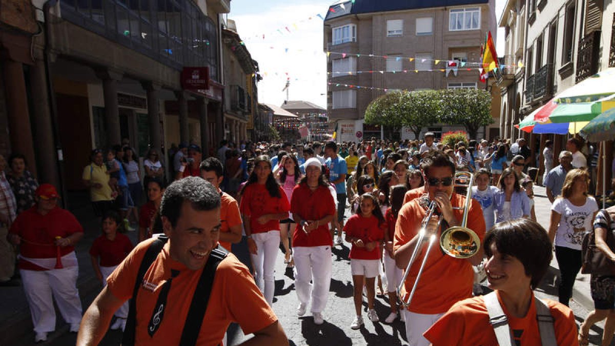 La Charanga Mecánica recorrerá las calles una vez se suelte el chupinazo de esta mañana.