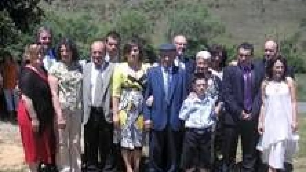 Félix y Lali celebraron su 50 aniversario acompañados por familiares y amigos