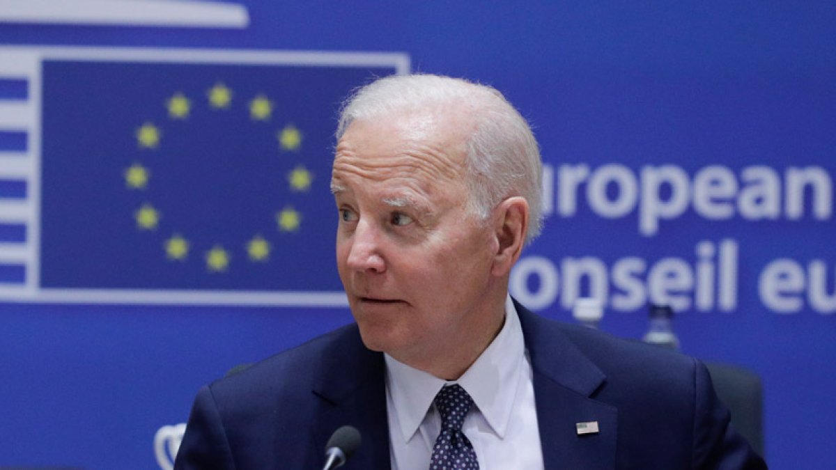 El presidente de Estados Unidos, Joe Biden, durante la primera jornada de la cumbre del Consejo Europeo, ayer, en Bruselas. OLIVIER HOSLET/ EFE