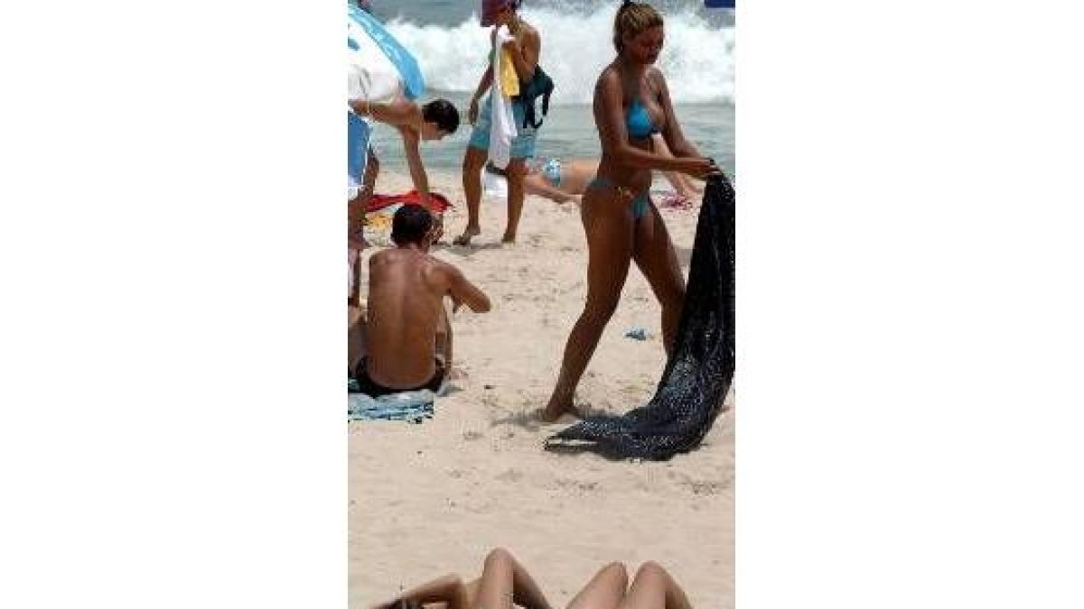 En Río de Janeiro (Brasil), las playas llenas