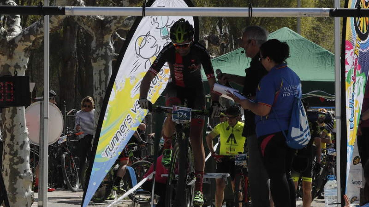 La primera etapa partió de Villamoros de las Regueras. RAMIRO