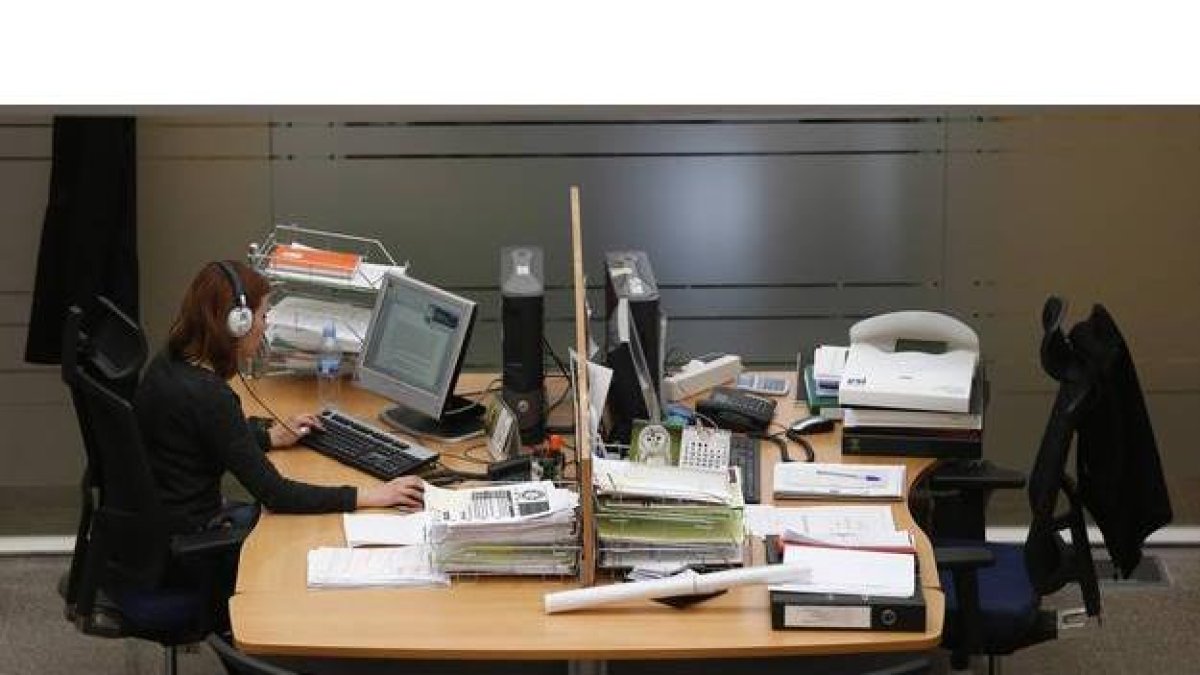 Los empleados de las administraciones públicas recibirán parte de la extra de 2012