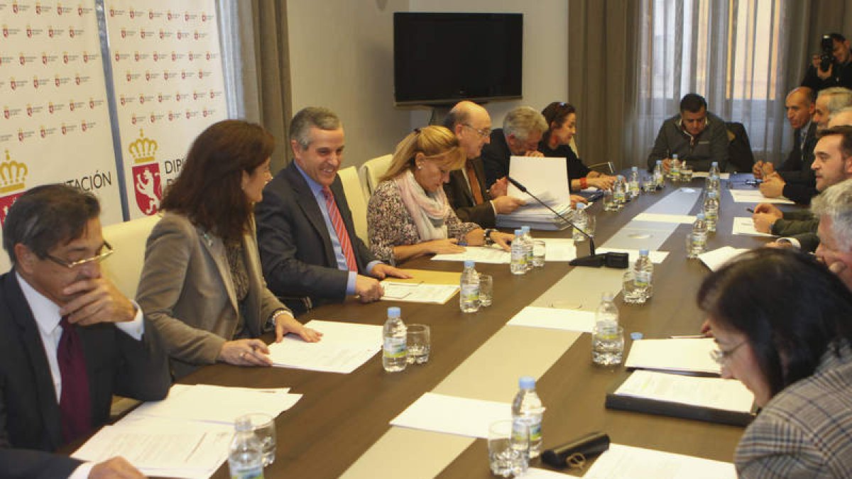 La Diputación albergó ayer la constitución de la asamblea y la comisión ejecutiva del consorcio para el nuevo mandato.