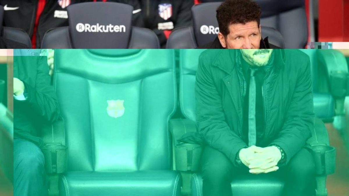 Diego Simeone, en el banquillo del Camp Nou.