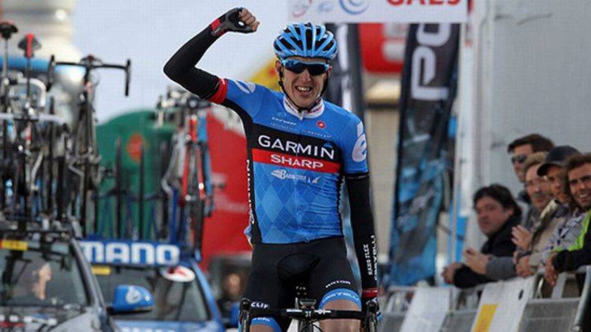Daniel Martin celebra su victoria en la cuarta etapa de la Volta.