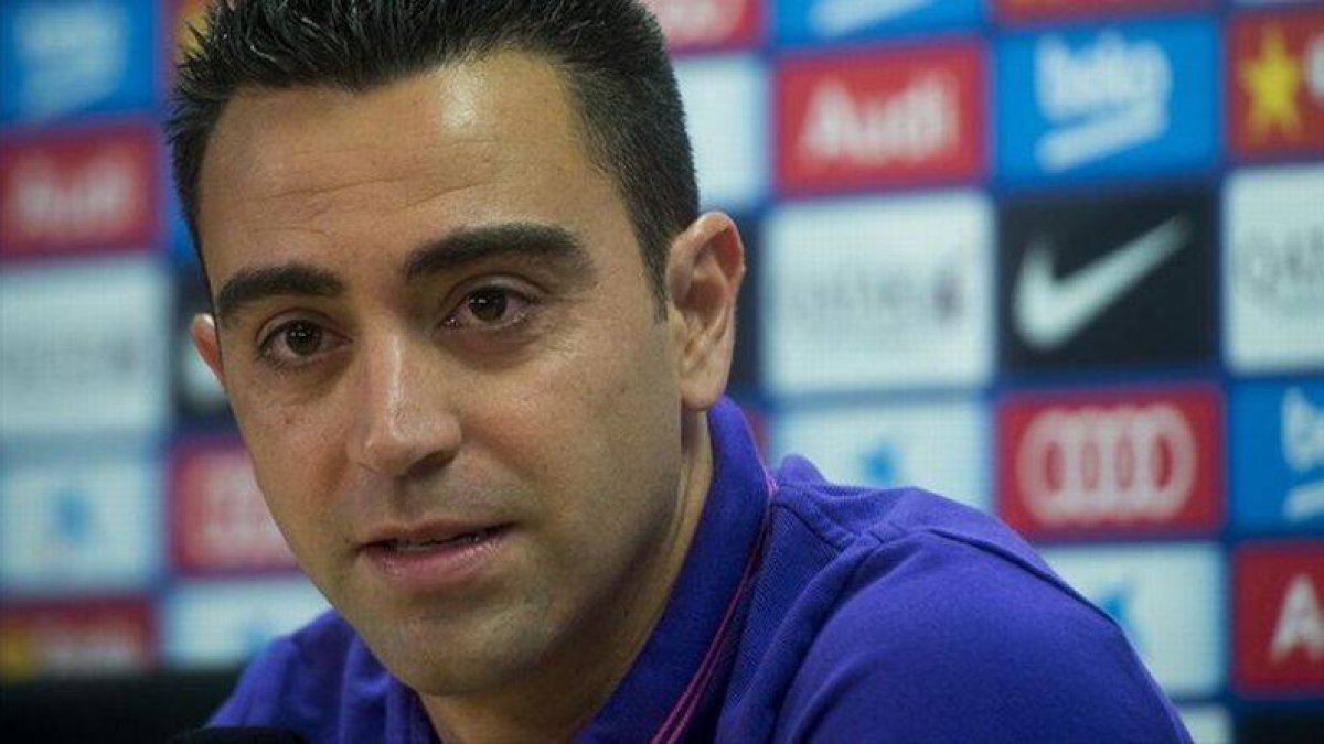 Xavi Hernández en rueda de prensa para anunciar que marcha de la institución azulgrana al término del ejercicio, este jueves
