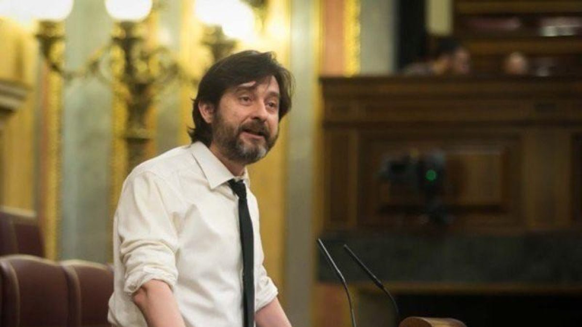 Rafael Mayoral, en una ponencia en el Congreso de los Diputados.