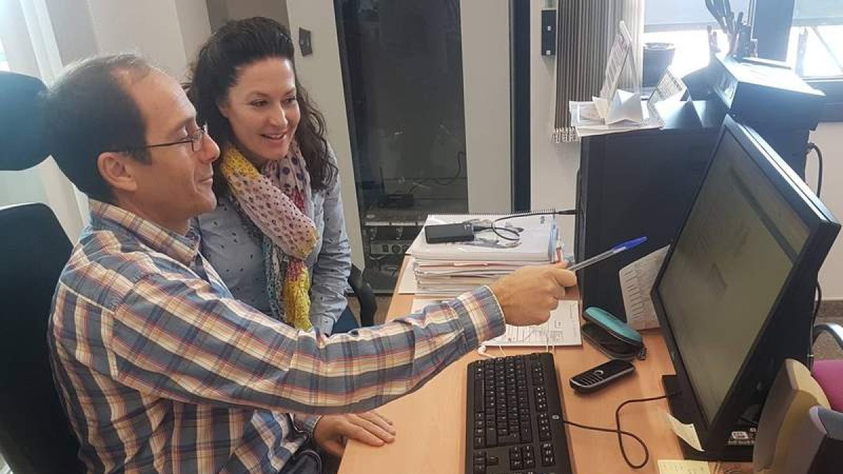 Mónica Varón supervisa las acciones para protección de datos. DL