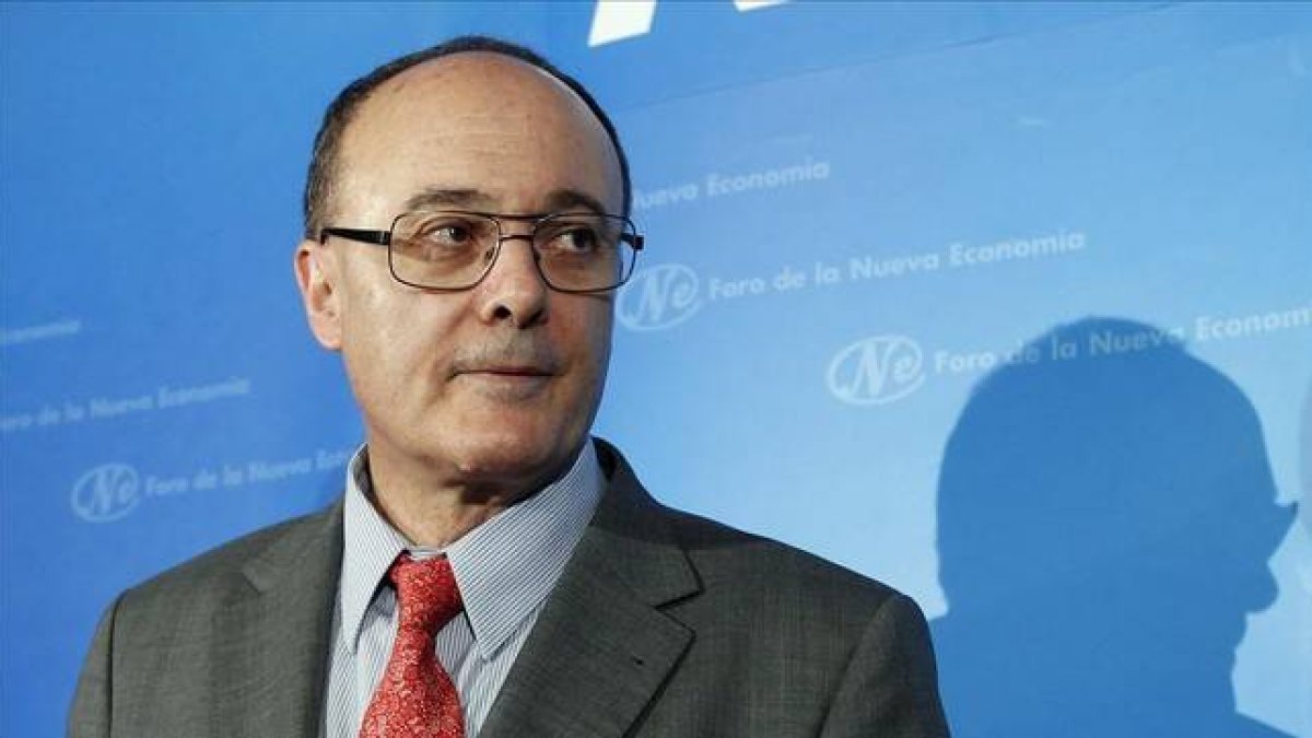 Luis Linde, durante su intervención el el Nueva Economía Fórum.