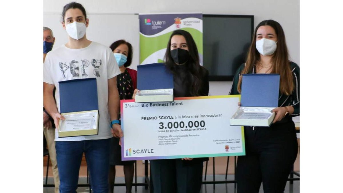 F. Díaz Seoane, A. Villarías y Lara Gallego. DL