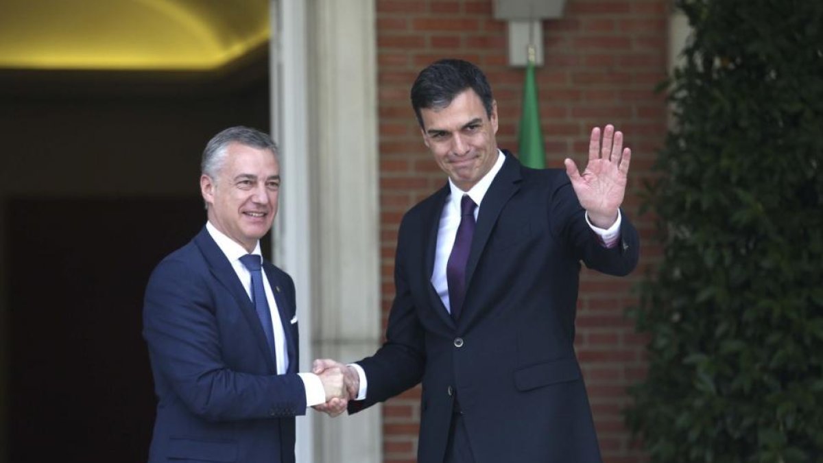 Reunión entre Pedro Sánchez e Iñigo Urkullu en La Moncloa.