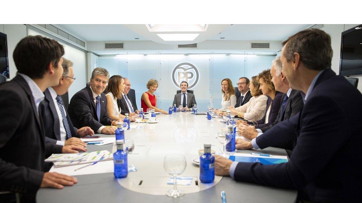 Pablo Casado preside un comité de dirección del PP